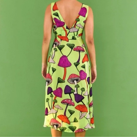 FARM Rio Lime Mushrooms Midi Dress - Picture 2 of 8